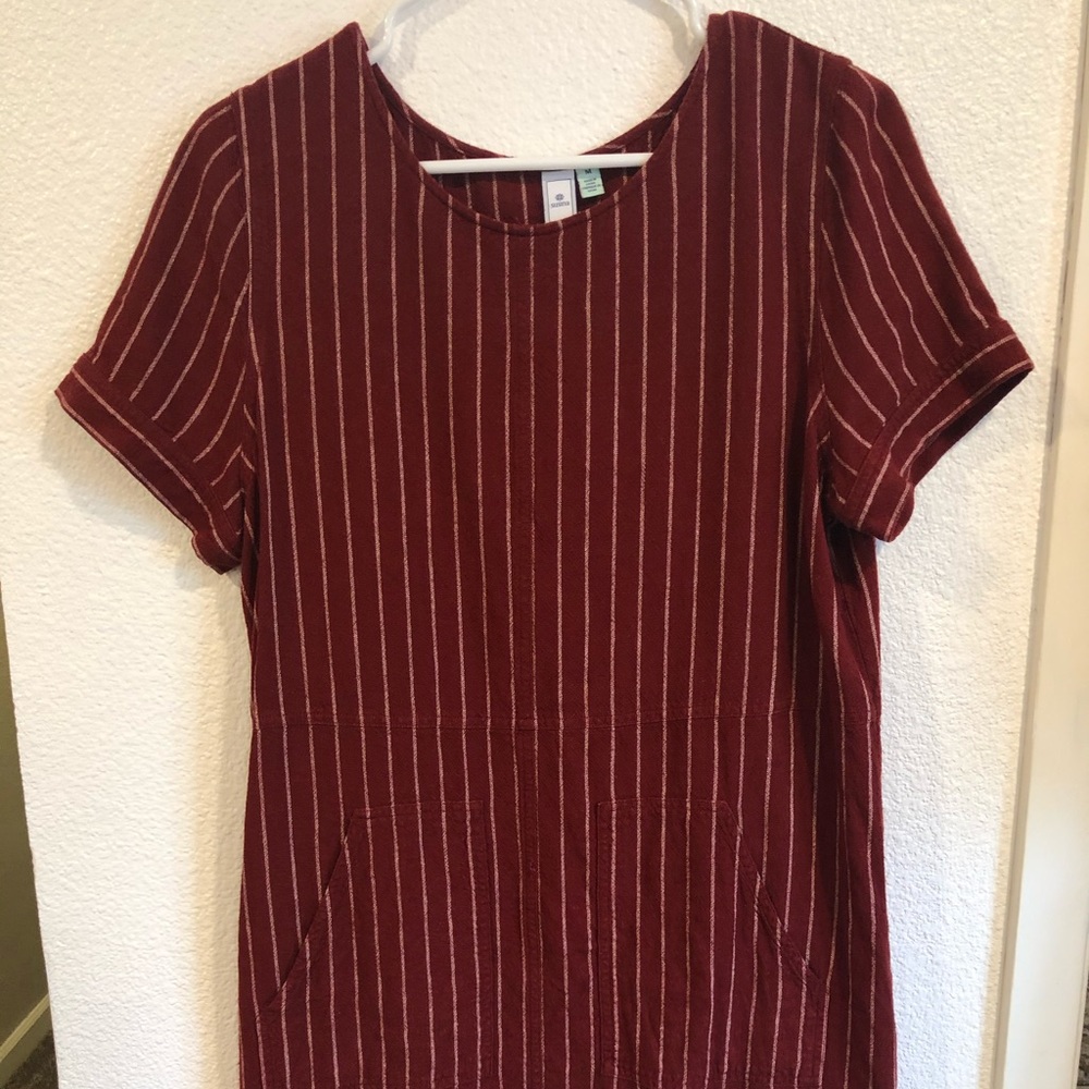 Maroon Linen dress, knee length